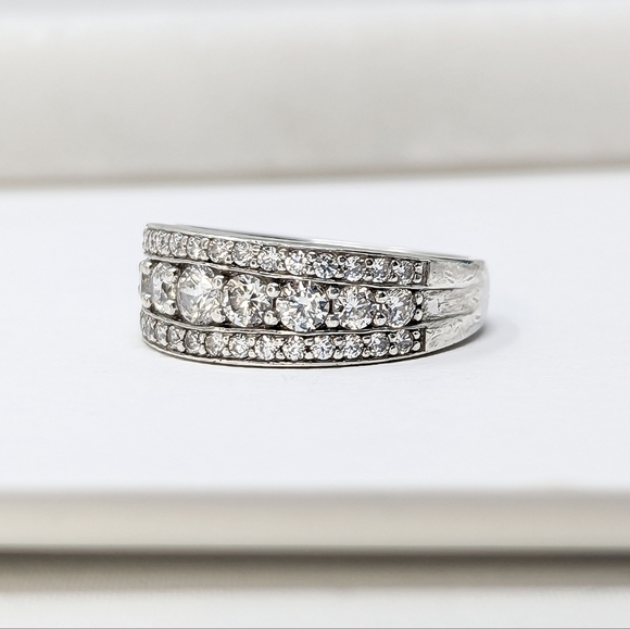 Sterling silver 925 wide band simulated faux diamond round ring vintage - Picture 7 of 7